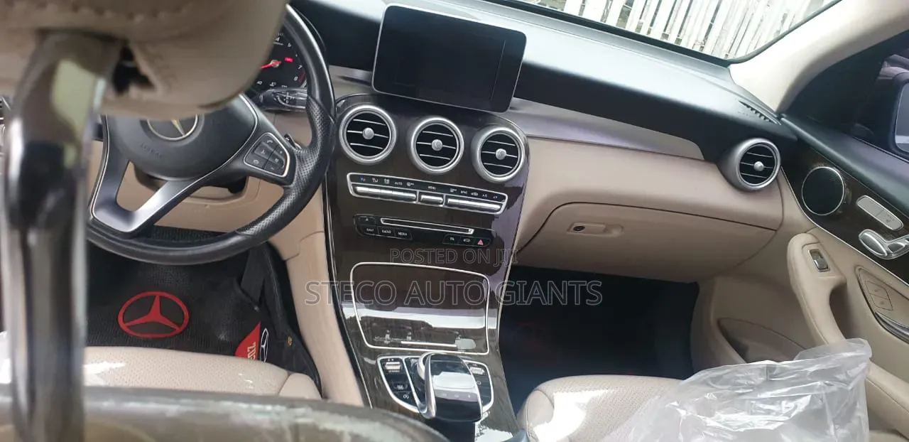 Mercedes-Benz GLC-Class 2016