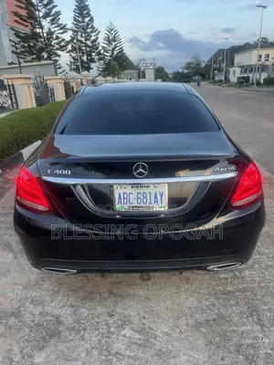 Mercedes-Benz C400 2016 Black