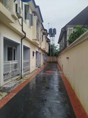 2bdrm Duplex in Sars Road, Obio-Akpor for rent