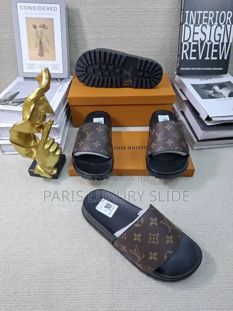 Premium Unisex Palm Slides – Comfortable Designer-Inspired Slippers