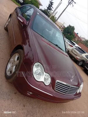 Mercedes-Benz C240 2006 Red
