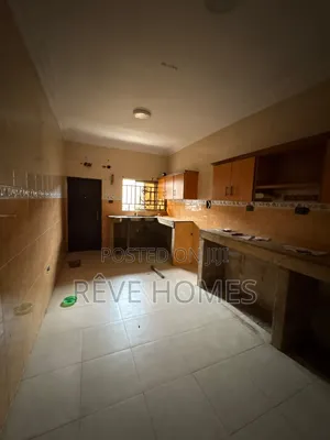 4bdrm Maisonette in Alagomeji for rent