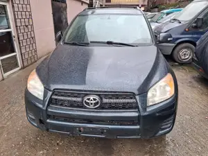 Toyota RAV4 2011