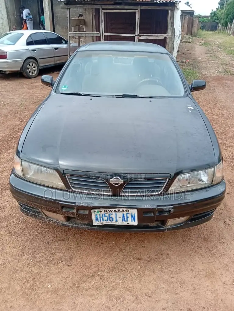 Nissan Maxima QX 1998 Blue