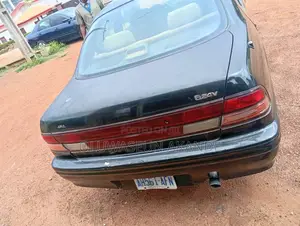 Nissan Maxima QX 1998 Blue
