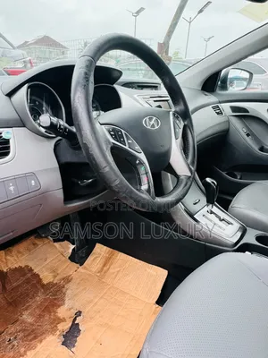 Hyundai Elantra 2012 Gray