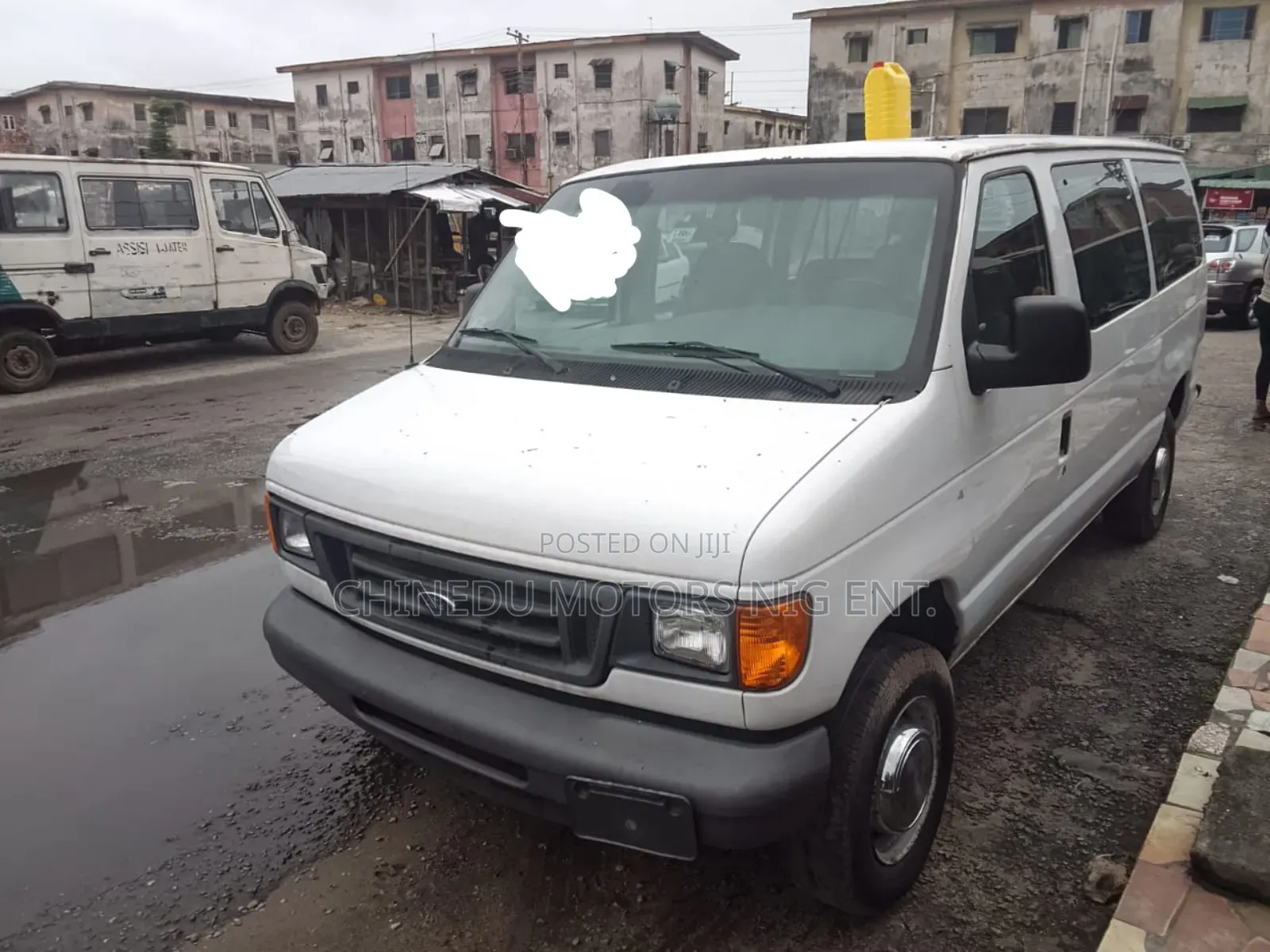 Ford E350 2024 White