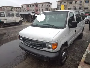 Ford E350 2024 White