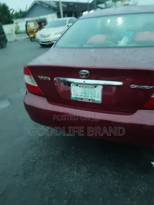 Toyota Camry 2.4 XLE 2005 Red