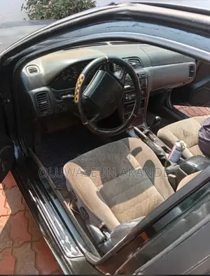 Nissan Maxima QX 1998 Blue