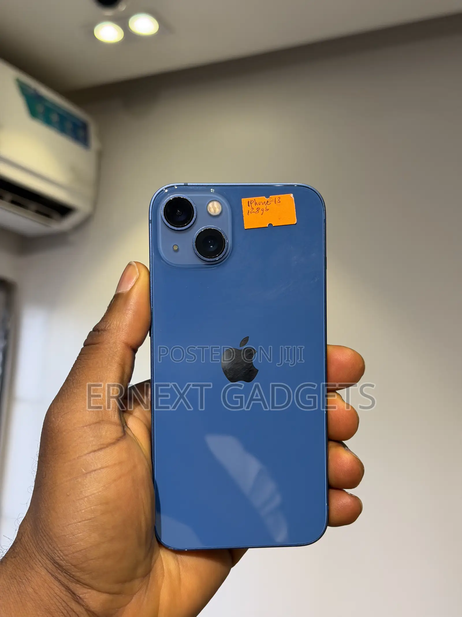Apple iPhone 13 128 GB Red