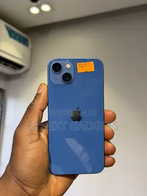 Apple iPhone 13 128 GB Red