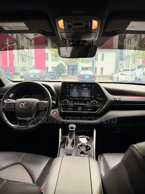 Toyota Highlander 2022 Gray