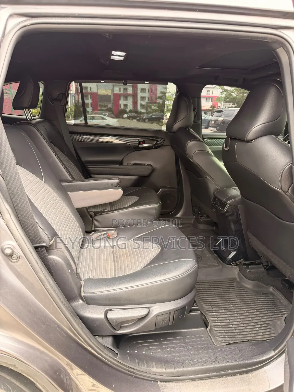 Toyota Highlander 2022 Gray