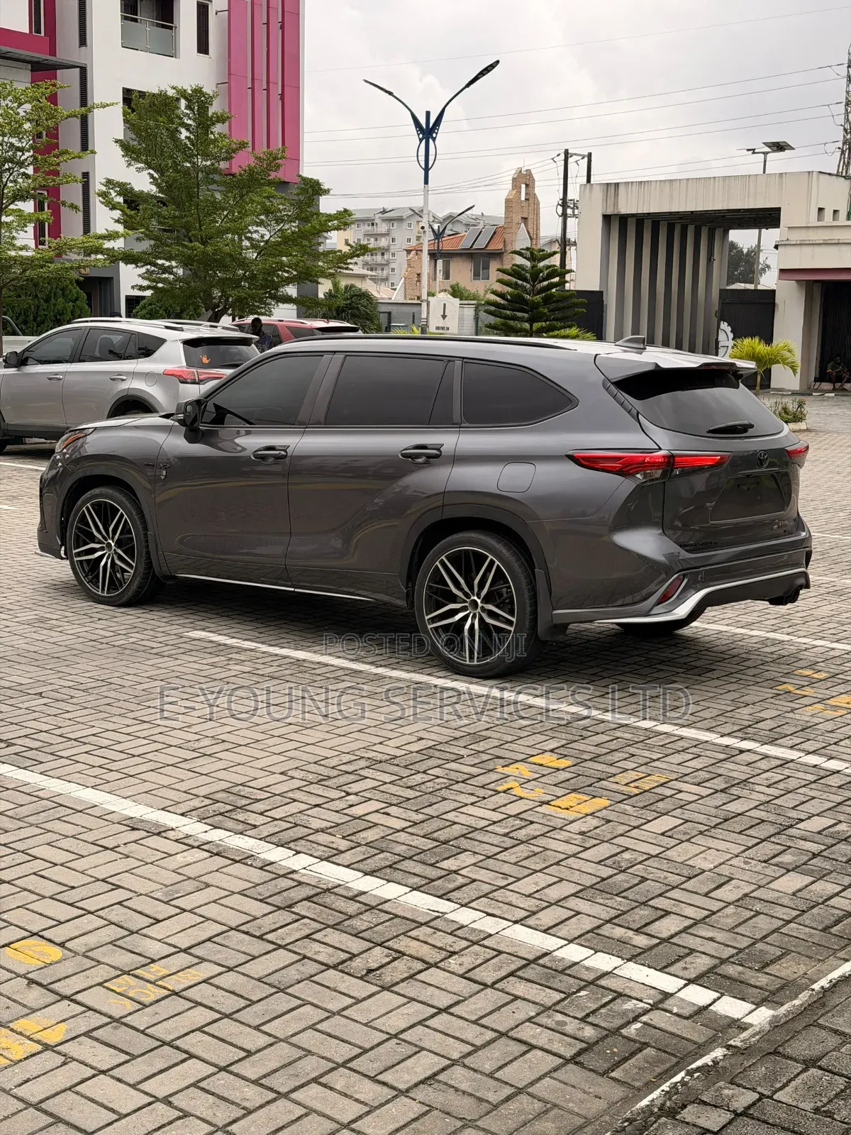 Toyota Highlander 2022 Gray