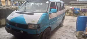 Volkswagen Transporter 2003 Blue