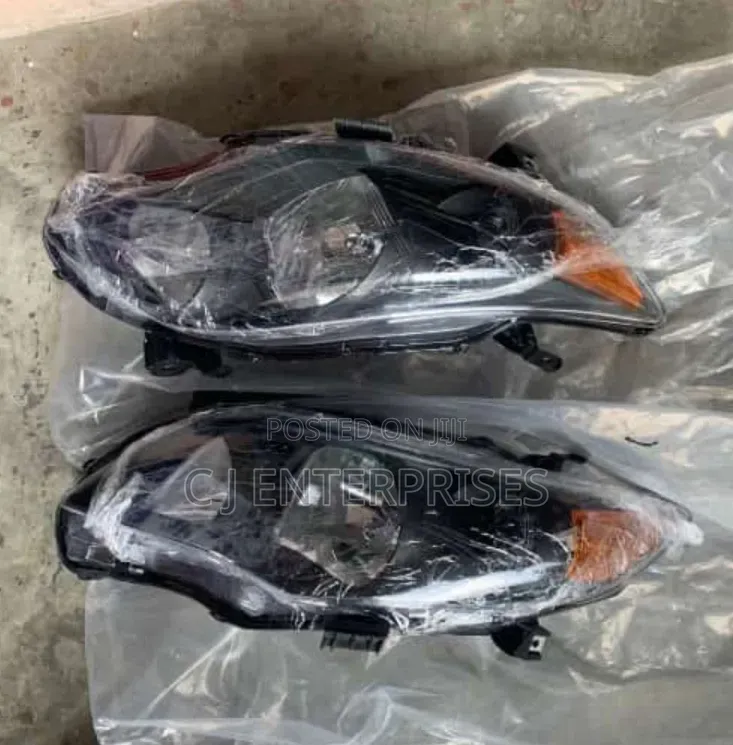 Head Light for Toyota Corolla 2010 Model