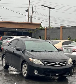 Toyota Corolla 2013 Black