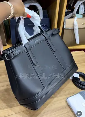 Pedra Handbag