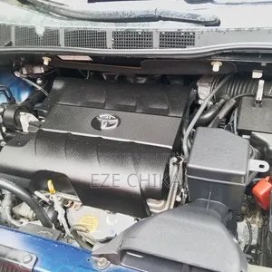 Toyota Sienna 2013 Blue