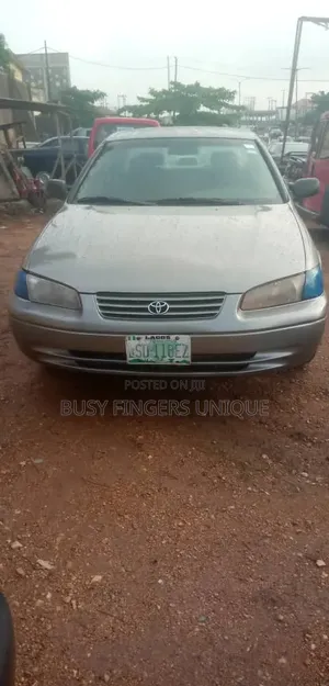 Toyota Camry 2001 Gray
