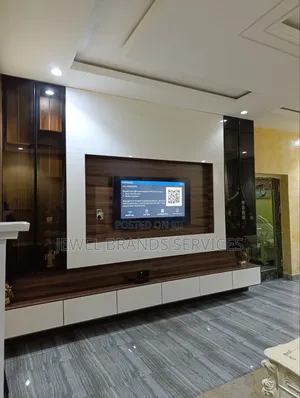 Standard TV Console
