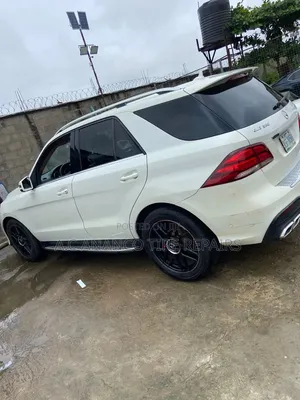 Mercedes-Benz GLE-Class 2017 White