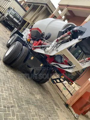 Self Load Mobile Mixer