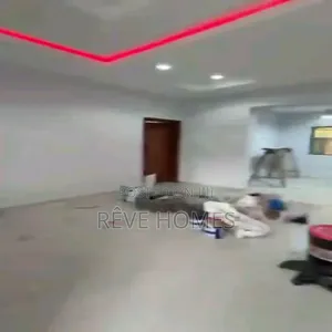 3bdrm Block of Flats in Shomolu / Shomolu for rent