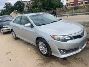 Toyota Camry 2014 Silver