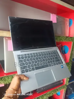 Laptop HP EliteBook 840 G8 8GB Intel Core i7 SSD 256GB