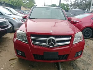 Mercedes-Benz GLK-Class 2011 Red