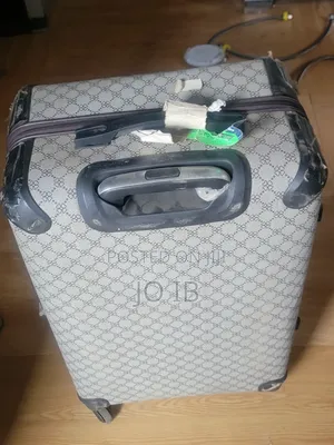 Traveling Bag