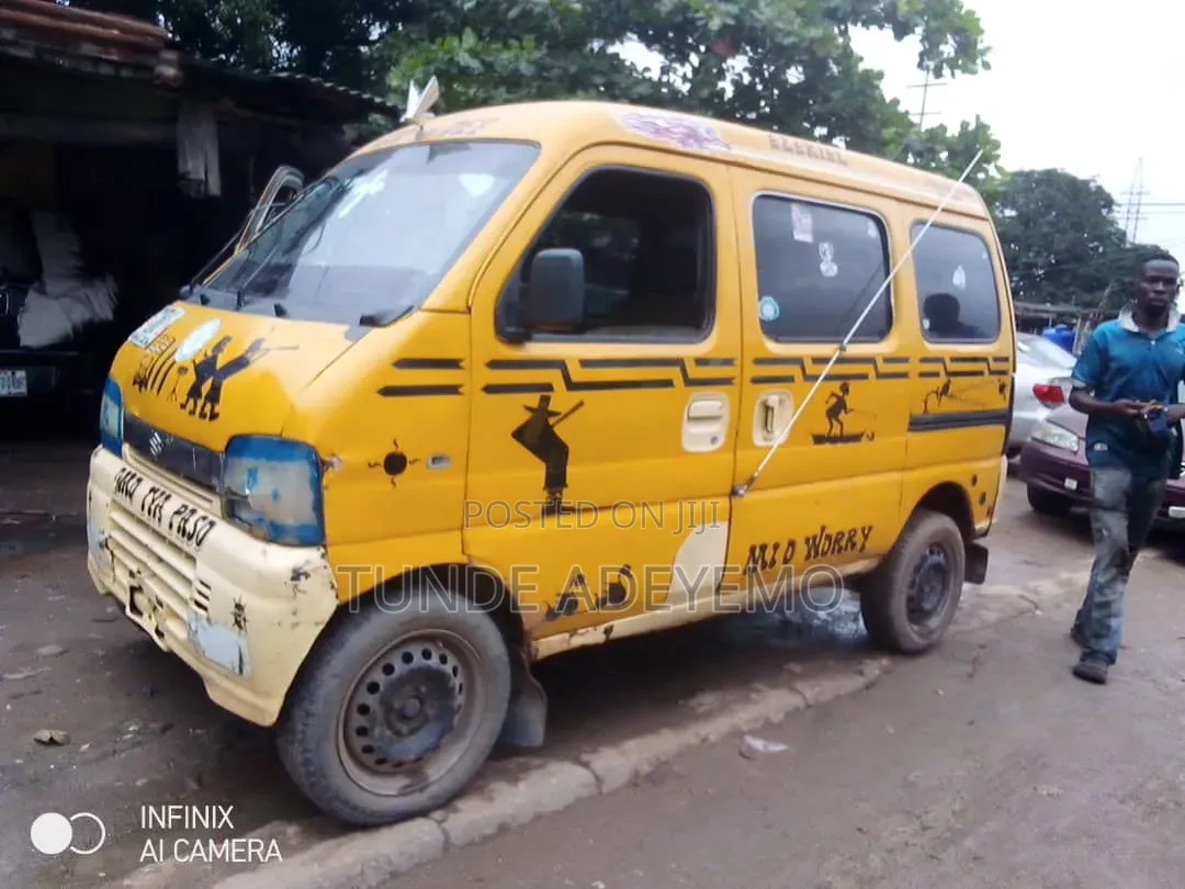 Suzuki Every 2002 Yellow