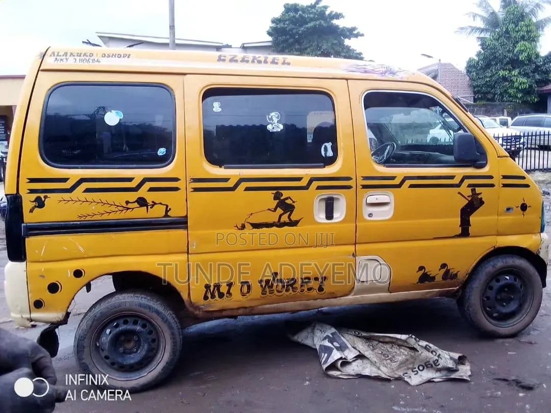 Suzuki Every 2002 Yellow
