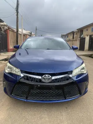 Toyota Camry SE 4dr Sedan (2.5L 4cyl 6A) 2016 Blue