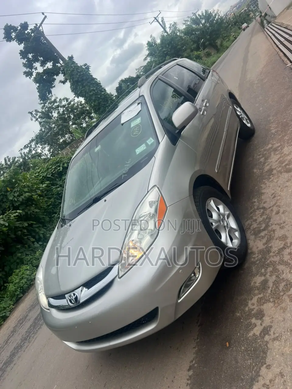 Toyota Sienna 2007 Gold