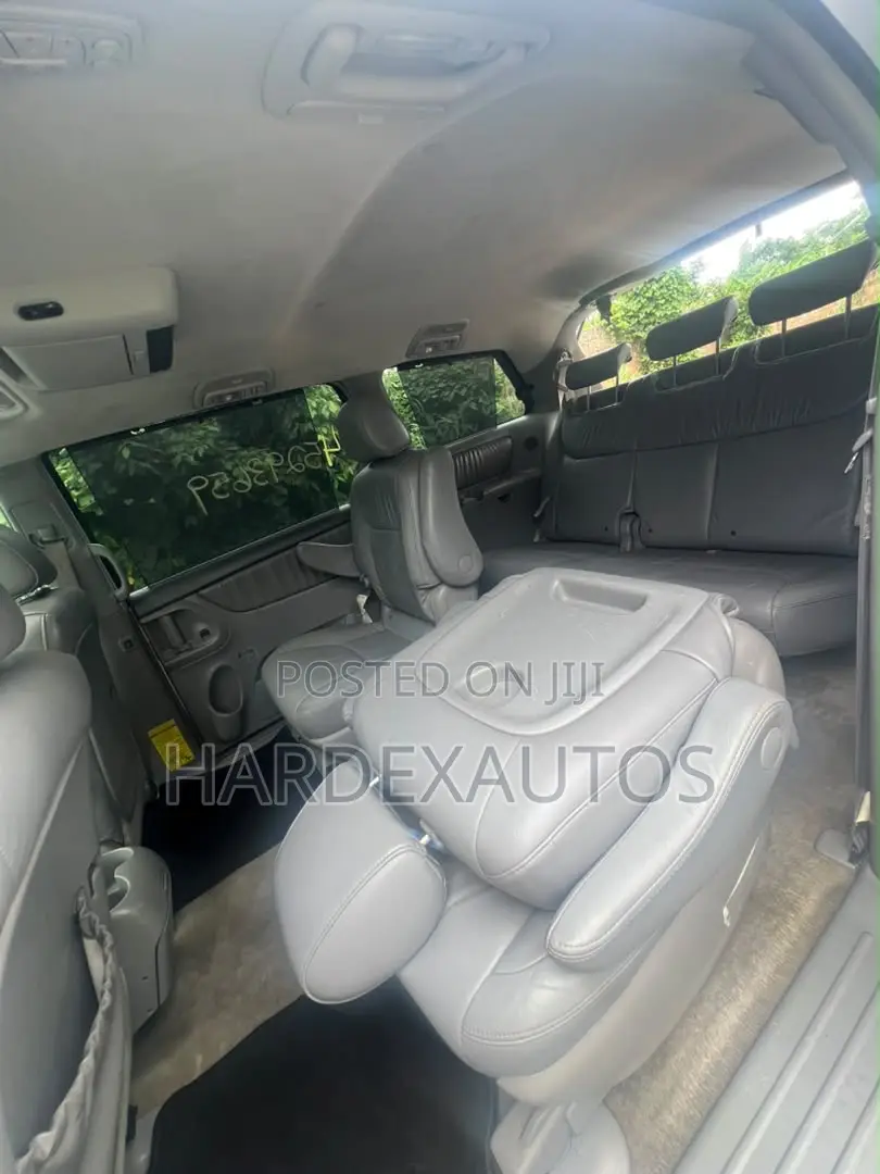 Toyota Sienna 2007 Gold