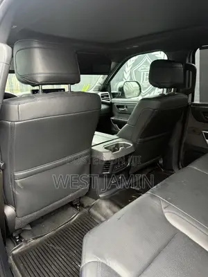Toyota Tundra 2024 Silver