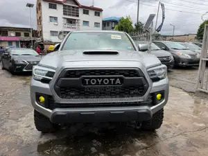 Toyota Tacoma 2017 Silver