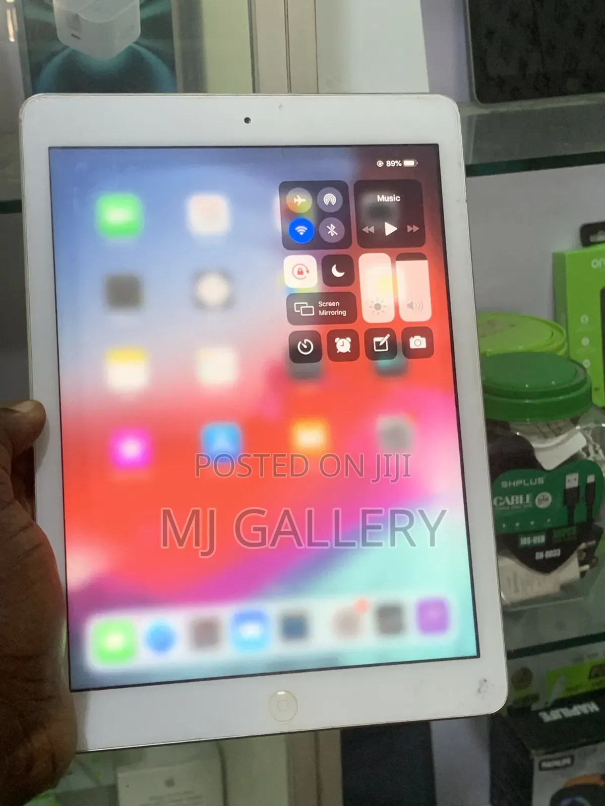 Apple iPad Air 16 GB Gray