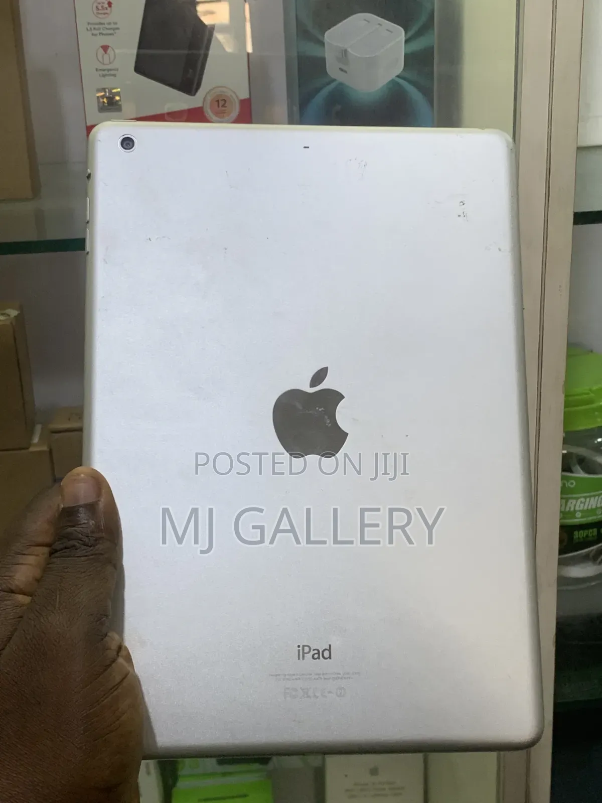 Apple iPad Air 16 GB Gray