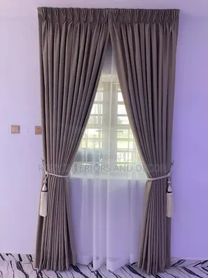Stock Curtain