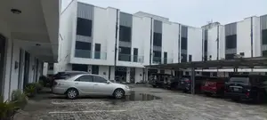 4bdrm Townhouse / Terrace in Ikate for rent