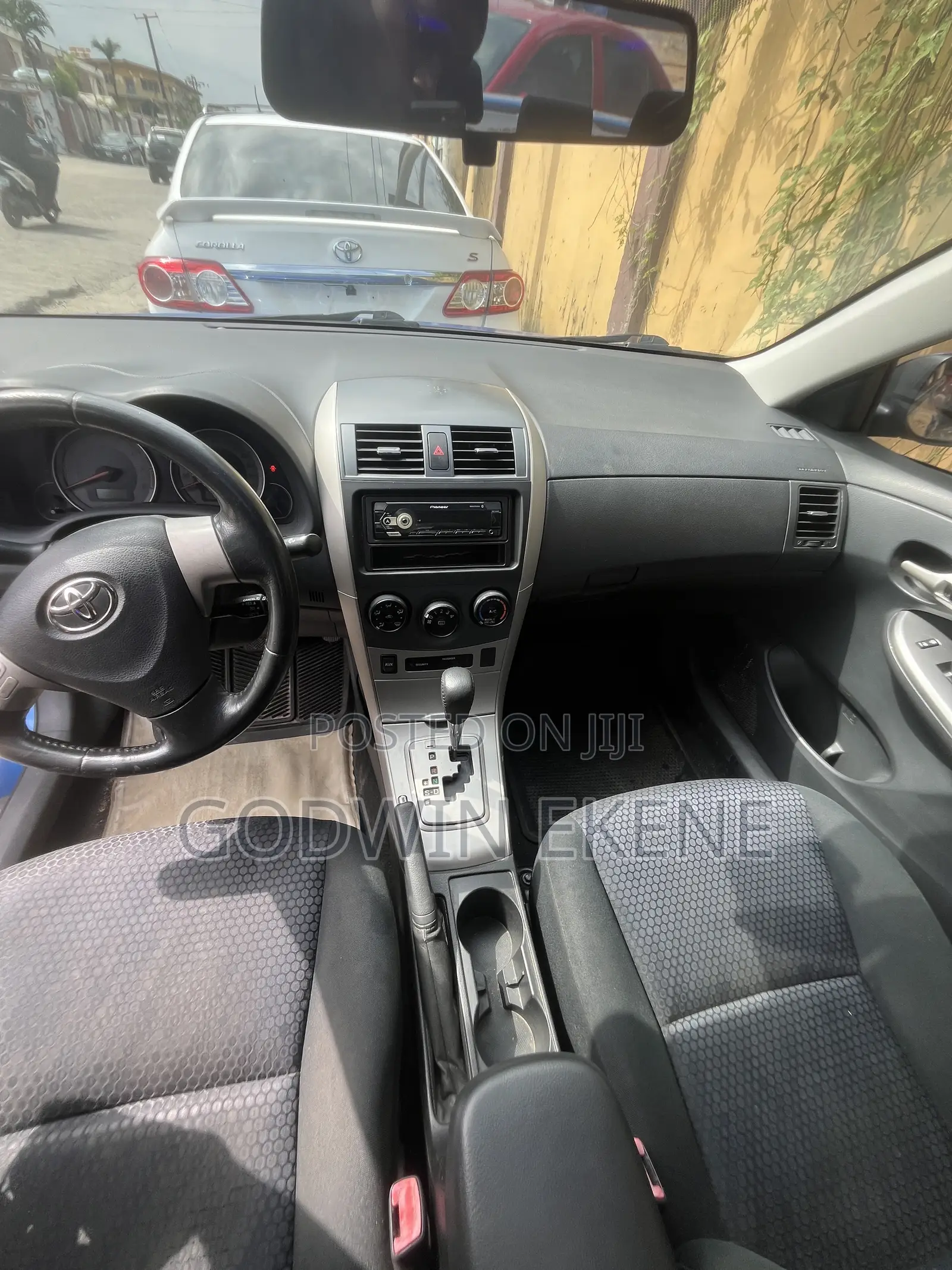 Toyota Corolla 2012 Blue