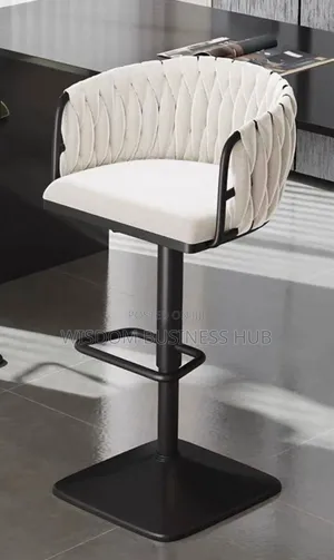 Spectators Low Bar Stool for Homes