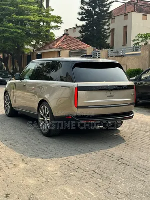 Land Rover Range Rover 2023 Gold
