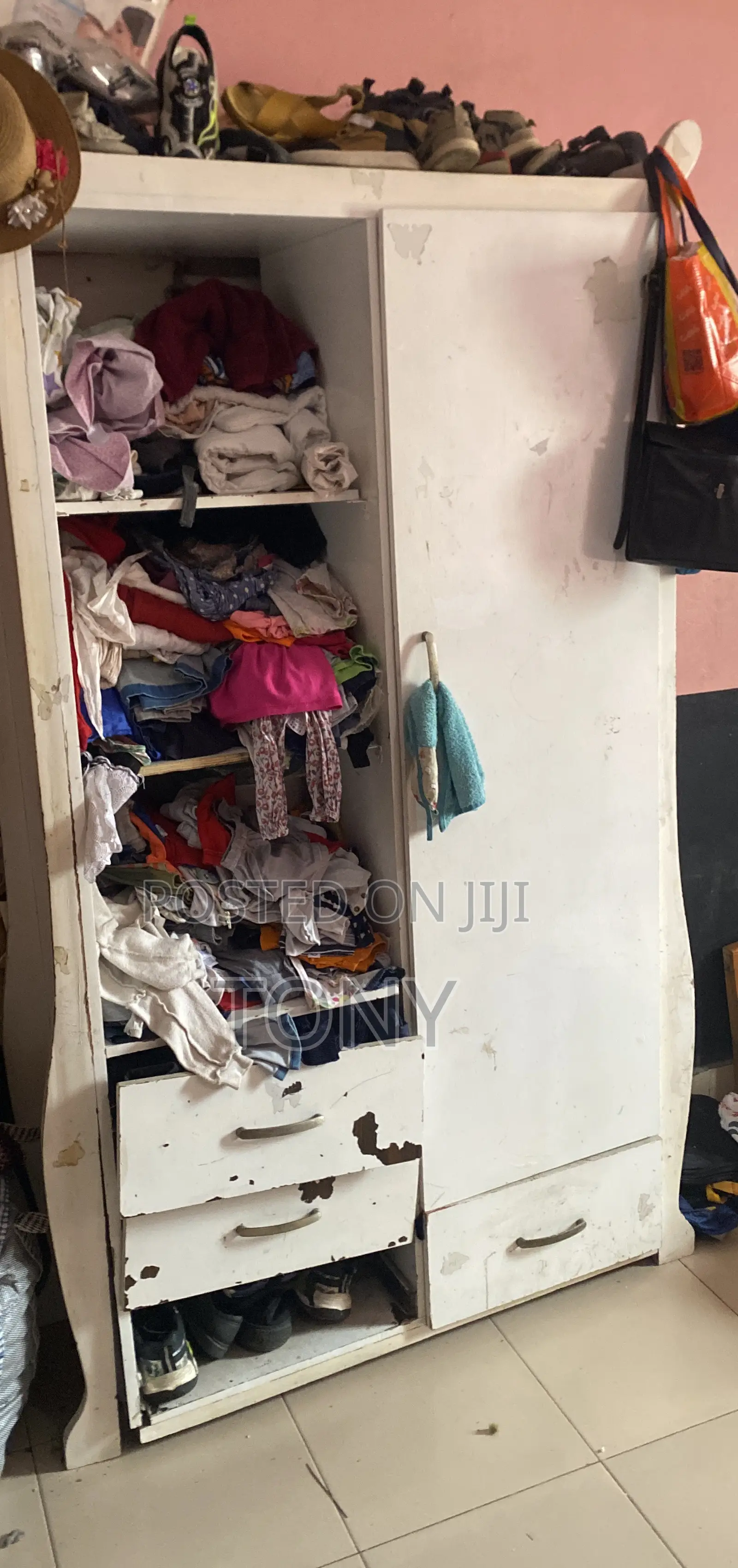 Wardrobe for Sell.