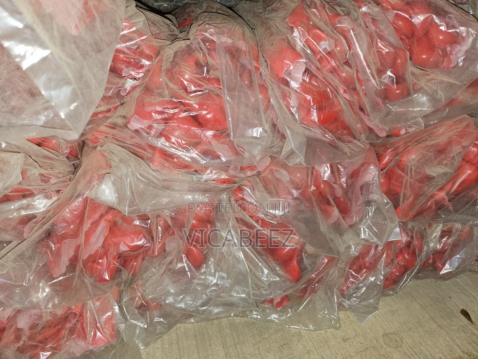 Red Handglove