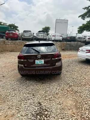 Toyota Venza 2010 Red